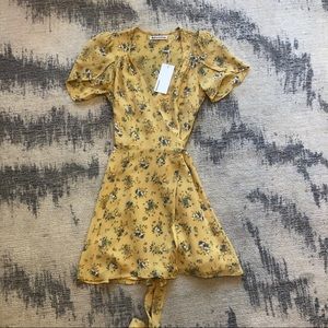NWT Reformation Ellwood Wrap Dress